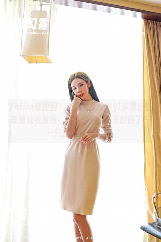 Feilin嗲囡囡-SiByl李思宁 Feilin嗲囡囡 - 自从看了SiByl李思宁的高清泳衣套图,我再也不怕夏天的热了——只想去海边冲浪!