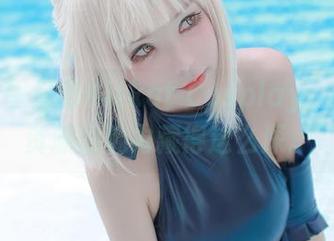玛修套图里的Kitkat Cosplay,没想到资源的魅力藏得这么深。