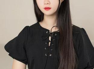 喵糖映画在线发现薯片的味道，这角色扮演制服包你满意！不会把人咸鱼的…