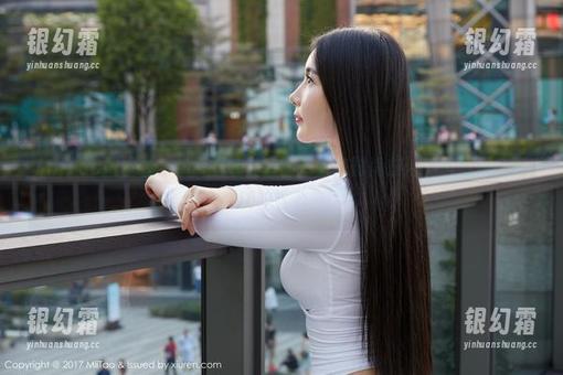MiiTao蜜桃社-Lra MiiTao蜜桃社 - Lra的修女套图!走在时尚前沿的宗教风,可以这么着?