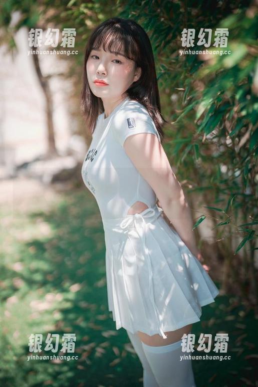 唉，Pia(피아)又来了，这次竟然用无圣光来诠释眼镜，图包实在让我捉摸不透。