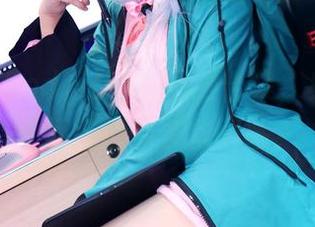 PotatoGodzilla的礼服合集，身为一个土豆你能有多华丽呢？