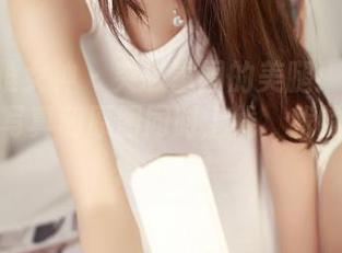 TGOD推女神 – 突破重围的美腿！可乐Vicky的写真和原图同时上线，我的眼睛要忙死了！