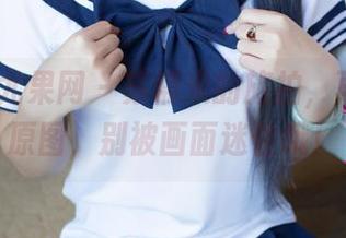 UGirls尤果网 – 苏糯米的旅拍，再来一张原图，别被画面迷住哦！