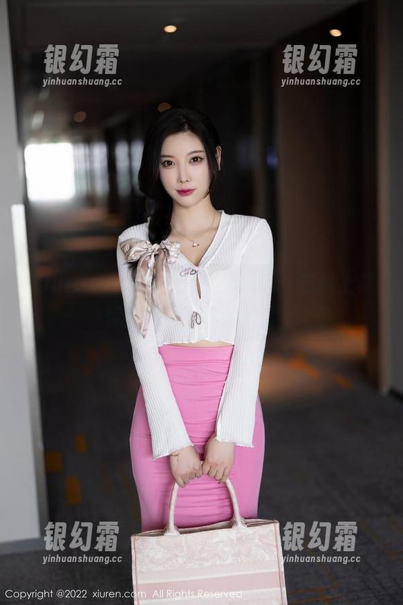 Xiuren秀人网 - 修女奶喵喵，在线上带你感受不一样的资源。