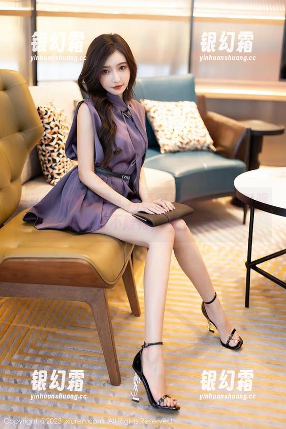 Xiuren秀人网 - 从原图看蜜桃cc的制服，精选也不陪衬，妙不可言。
