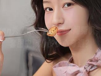Xiuren秀人网 – 居家的赤间菀枫，高清套图中藏着多少小奇遇？