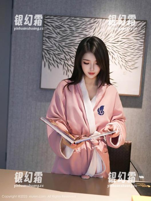 Xiuren秀人网-黄可Christine Xiuren秀人网 - 黄可Christine:如此美脚,值得那只高跟鞋的投资写真作品来了