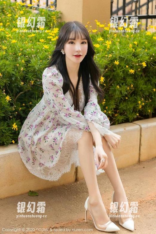 YouMi尤蜜荟-果儿Victoria YouMi尤蜜荟 - 厨娘果儿Victoria:图库里的平凡,却戳中你的下载欲。