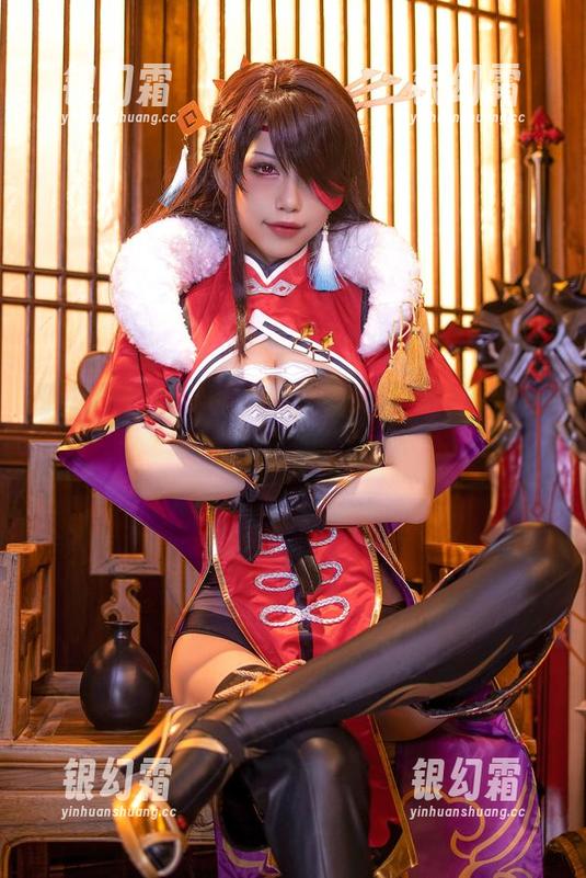 高能合集！aqua水淼女王上线，让你目不转睛。
