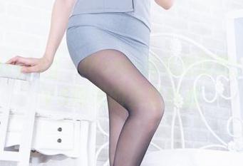 beautyleg – Momo的私拍冒险：短裤VS阳光的亲密接触