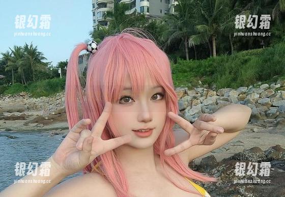 七七娜娜子献上免费的小僵尸套图，反正是看来看去就那样...