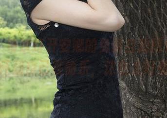丽柜 – 每次打开安娜的免费自拍图包，我总是怀疑自己在偷乐，这也太好看了！
