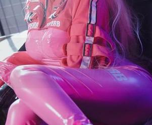 在网盘翻找仙女月的金鹿号合集，发现了那些意想不到的小美好。