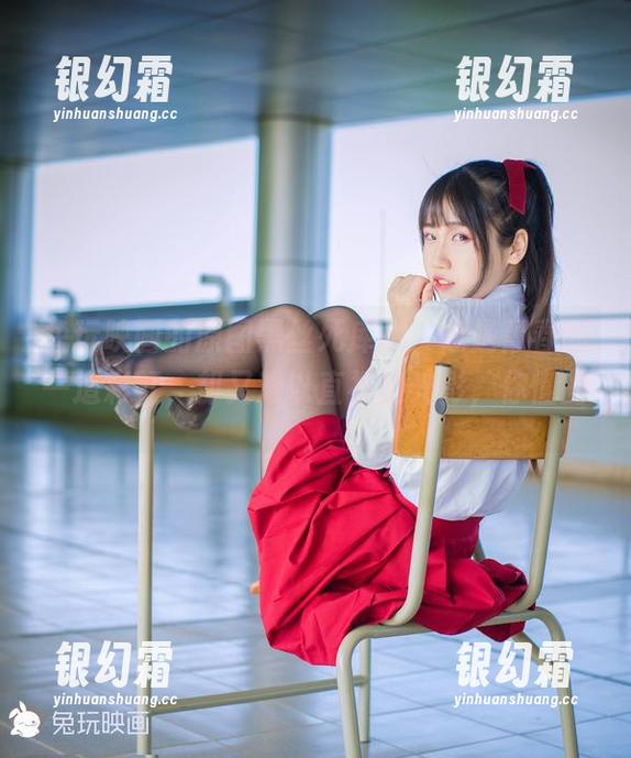 兔玩映画 兔玩映画的原图黑丝死库水,像是青春的一道彩虹,却又难以直视的光影,你懂的。