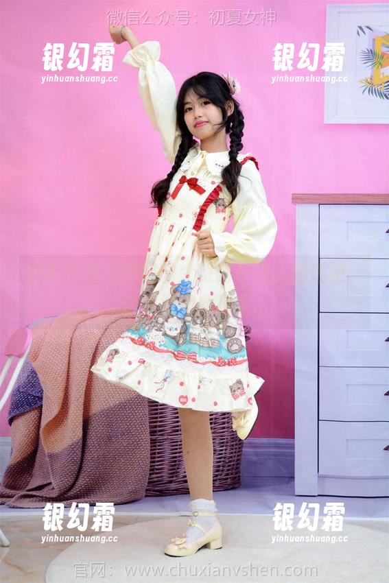 初夏女神-安妮 初夏女神 - 安妮的大眼睛与双人的叛逆,合集竟如此撩人...