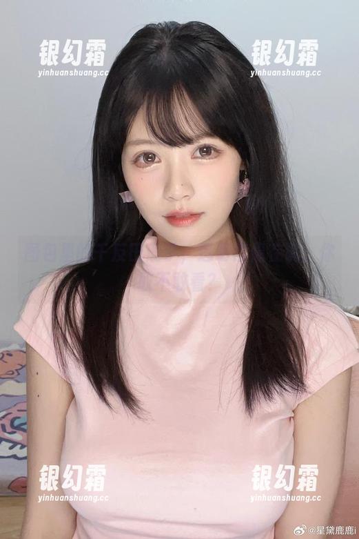 千反田鹿子 图包里的千反田鹿子,透明得像在说:你敢不敢看?