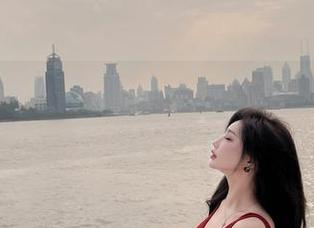 微密圈 – 跟着周妍希迷失在诱惑白与魔鬼黑的福利图包之中吧！