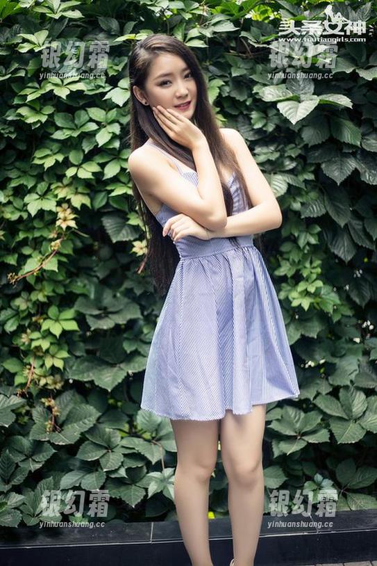 头条女神 - 把JennyR的写真和壁纸挂起来，生活会多一些剧情