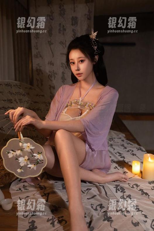 再啰嗦一次，奈汐酱Nice的网袜原图，是免费啊！怎么就没发现？