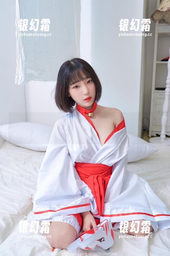 高跟鞋的俏皮转身——姜仁卿(강인경)说你也能学会！点击下载作品集试试看？