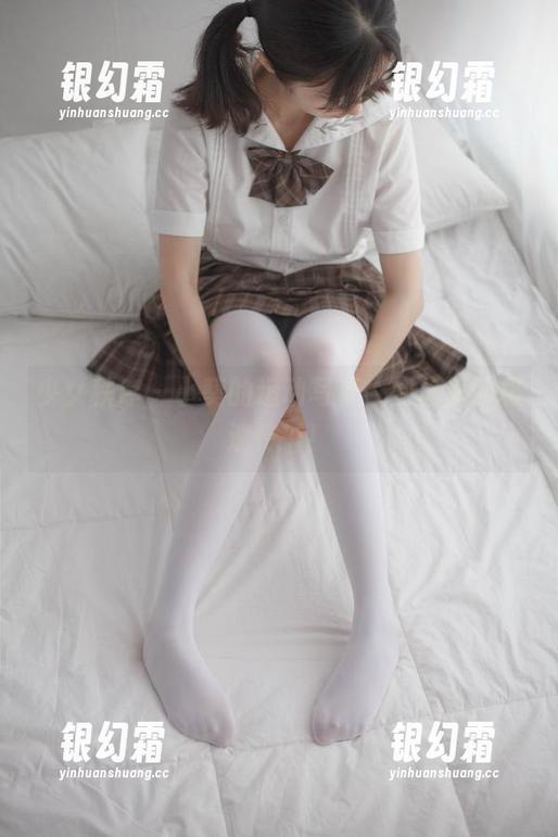 少女秩序-小葵 少女秩序 - 小葵的运动写真,网盘里的极速传播!