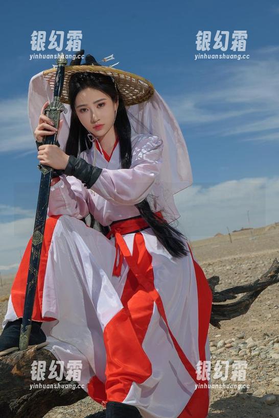 一拳捶出的年年Nnian学妹高清图包，论怎样的美也不过如此。