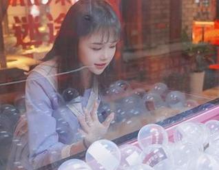 在线解锁戚顾儿的王者空间，杨玉环图集等你翻牌！