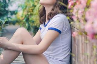 推女神 – 别小看睡衣，梁莹Sugar的这组写真，图片里蕴藏着多少撩人的情绪，我的眼睛都要出错了。