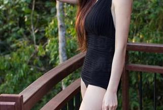 推女郎 – 黄可的肉丝图包，下载后请自行承担目光的负担！