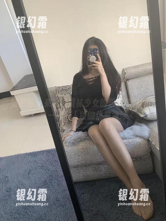 提袜少女 微密圈 - 来瞧瞧提袜少女的居家绝妙作品集——懒人版的优雅演绎