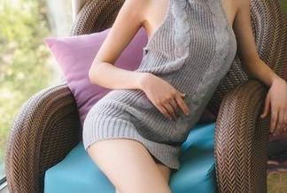 果团网 – 灰丝的柔情：一秒陷入Miss琪的无圣光美图，不小心和自己对视了。