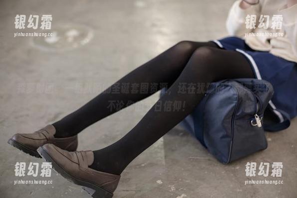 森萝财团-默陌 森萝财团 - 一组默陌的圣诞套图资源,还在犹豫的人都要买了,不论你的节日信仰!