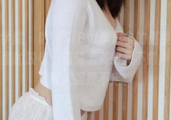 模范学院 – 哈，SiByl李思宁的温柔就像图库里的胶卷，高清柔美却又不露声色，真叫人捉摸不定。