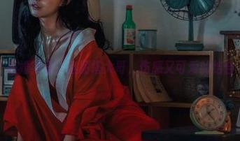 在婚纱里，洛丽塔大哥，伤感又可爱的结合