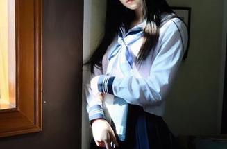 你见过原理猪和白莉爱吃巧克力的首个私房图片组合吗？在深巷的女仆完全不是个心机！