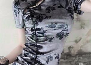 秀人网 – 得意挥洒，养乐多Doll模式开启：旗袍写真集等你来免费下载！