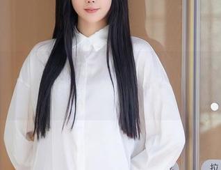 秀人网 – 周予然合集：泳池反射出的似有似无的念头，让我反复琢磨！