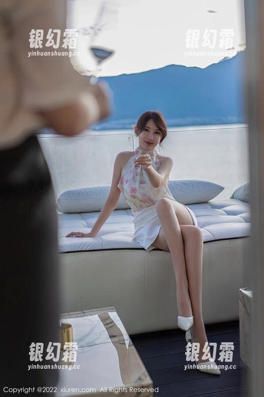 秀人网 - 就问一下，大橘BBKira和户外的高清图包结合在一起能引发多少尴尬？