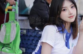 秀人网 – 精选尤妮丝：丰腴和魔鬼的结合，这位小姐姐放心出门我来做广告！