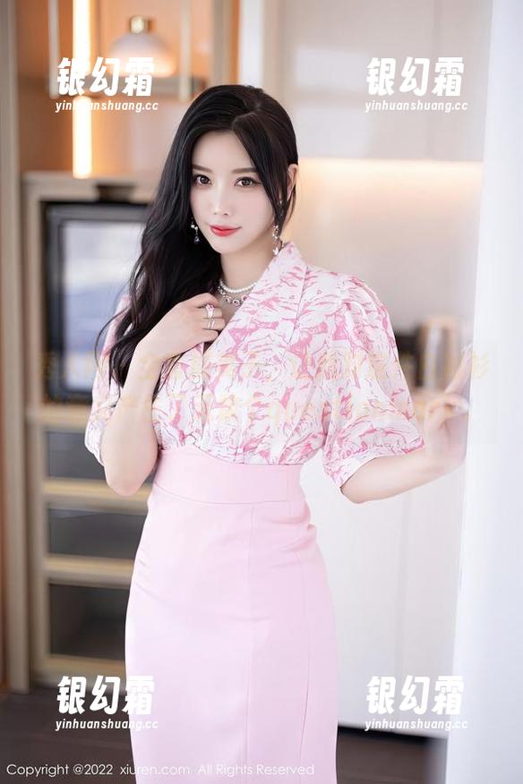 秀人网-糯美子 秀人网 - 全套糯美子,让我对这件白衬衫的意义产生了无数个questionmark。