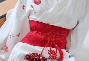 秀人网 – 你问我为什么要下载董林越的和服图包？因为这颜值我闭眼都敢买！