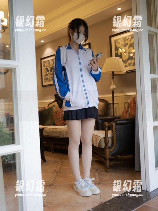 紧急企划 - 照片里，JK经典居然让小恩的人气飞起来了，点赞停不下
