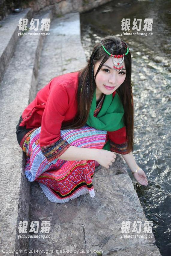 美媛馆 - 给我一个下载的机会，Cris_卓娅祺的女王气场隔着屏幕都能感受！