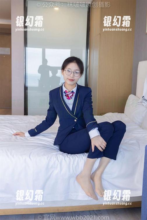 袜啵啵 - 熊熊的新尝试——白色棉袜福利，踩脏也能潮流在线