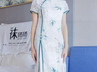 袜啵啵 – 加入稚予的高清写真，少女们的“姐妹花式”对话