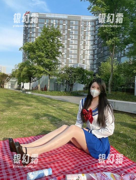 微密圈 - 最新惊喜！软妹小九九的女仆图片，连猫咪都想摇头（应该向我学习才是）。