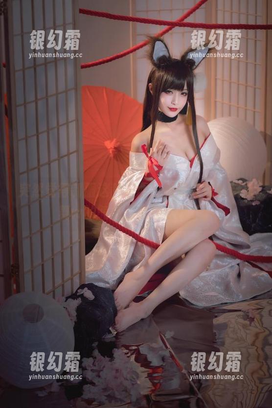 铁板烧鬼舞w 突然觉得制服这种东西,搭配点铁板烧鬼舞w的气场,效果太棒了!