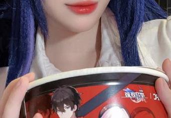 阿九从不咕咕最新竞泳图，每一张都像是在撩拨我的视线。