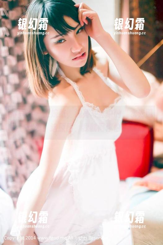 青豆客 - 王婉悠，油亮写真中的“水光肌”代表！这原图，我就问你怕不怕？